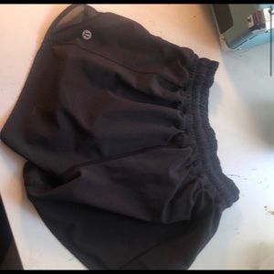 lulu hottie hot shorts!